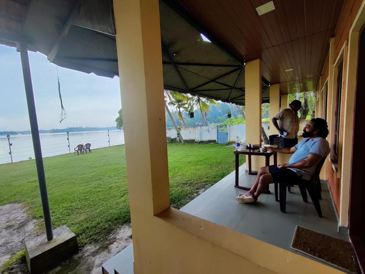Wind &Waves Apartman Kollam Kültér fotó